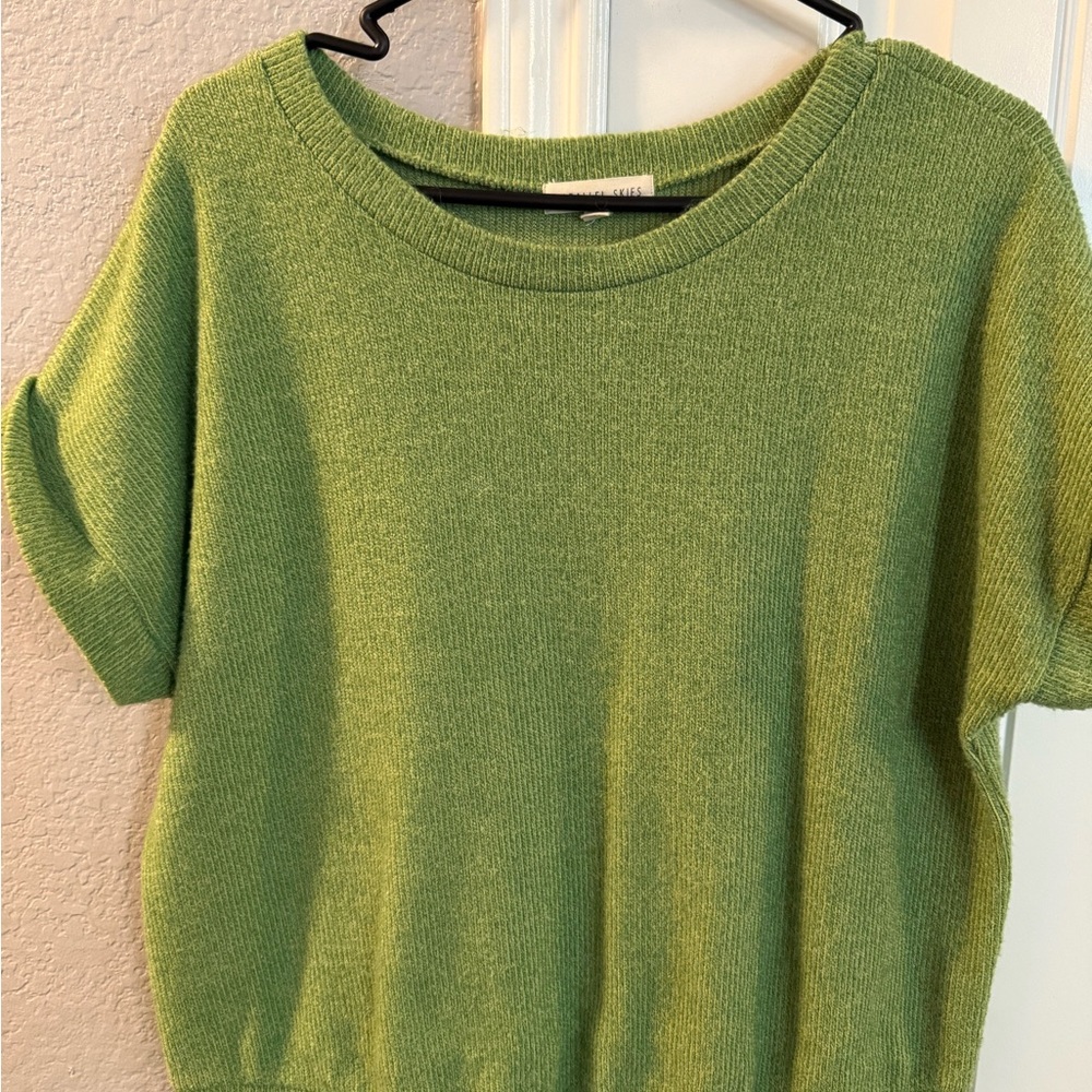 Green Short Sleeve Sweater